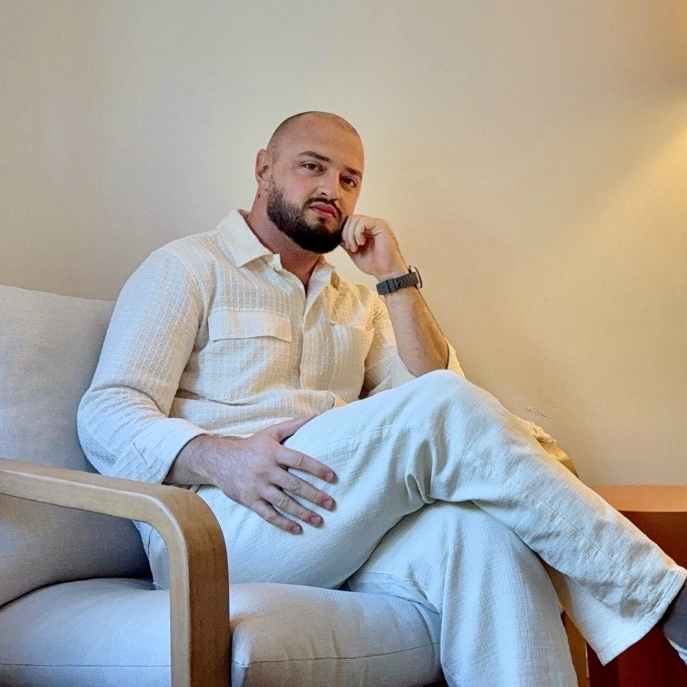 Romeo Cherciu, psihoterapeut atestat, București